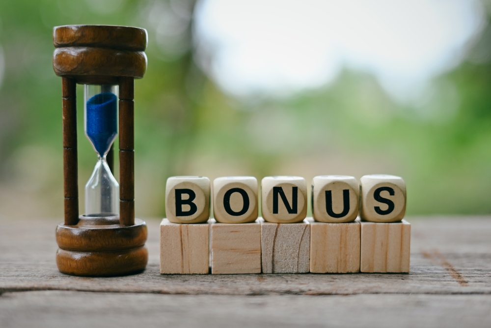 Die besten Online Casino Bonus-Angebote 21 Close,Up,Bonus,Wooden,Text,Block,And,Hourglass,On,Wood